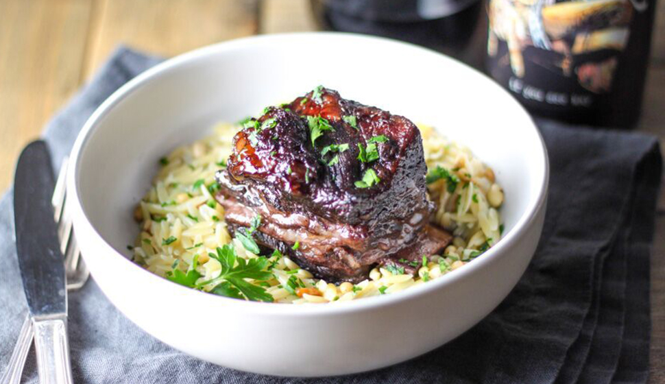 Cooking with Booze: Wine-Braised Short Ribs Recipe - Salty wine ribs yum